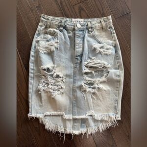 One teaspoon 2020 Distressed Denim Skirt| size 26